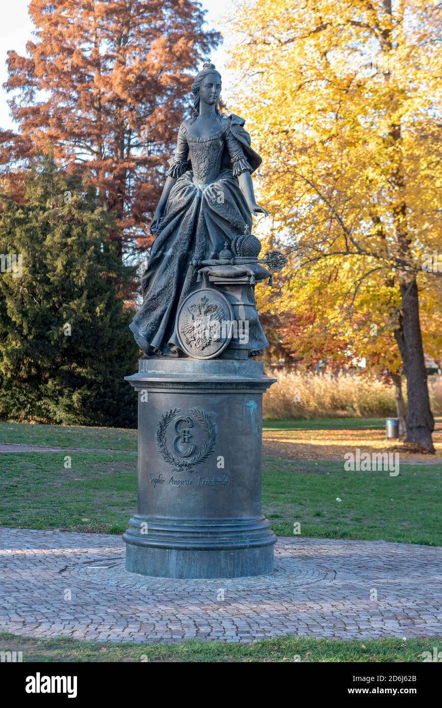Denkmal für Friederike Auguste Sophie, Sachsen-Anhalt, Prinzessin von Anhalt-Zerbst, Schwägerin der Zarin Katharina II. Von Russland, Zerbst, Deutschland Stockfoto