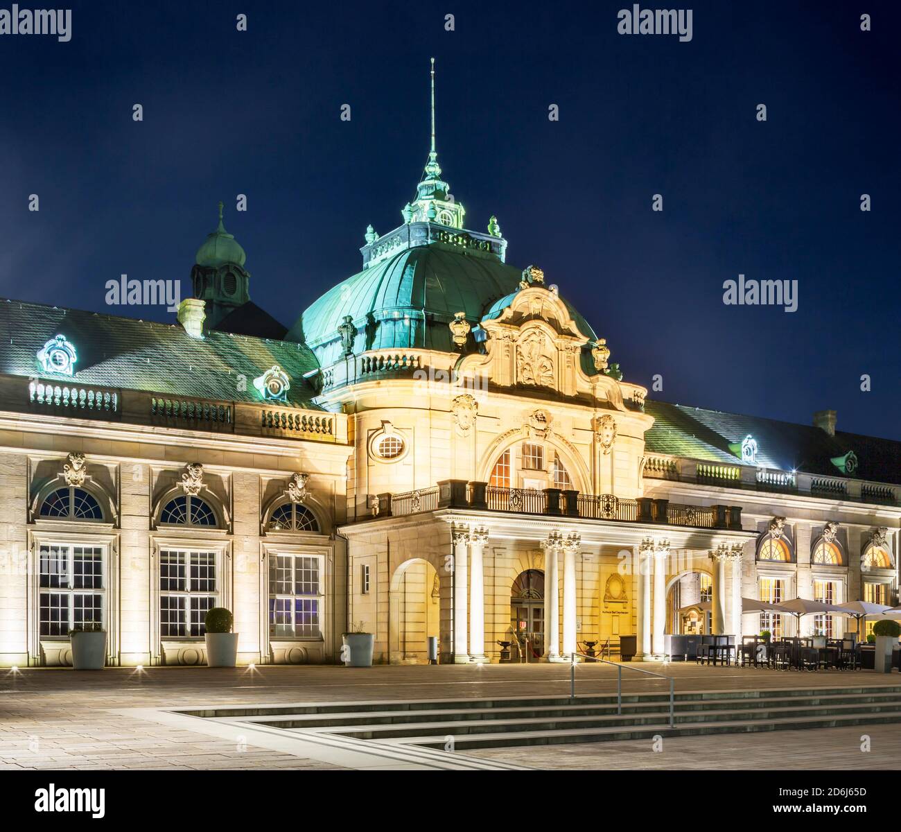 Kaiserpalais, erbaut 1908 als neues Wellnesshotel mit Lesesaal, Lounges, Restaurant, Billardraum, Konzertsaal, Kurpark, Bad Oeynhausen, Ost Stockfoto