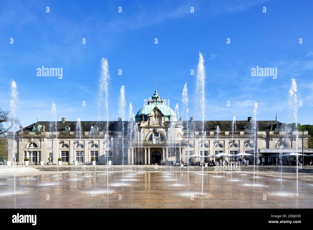 Kaiserpalais, erbaut 1908 als neues Wellnesshotel mit Lesesaal, Lounges, Restaurant, Billardraum, Konzertsaal, Kurpark, Bad Oeynhausen, Ost Stockfoto