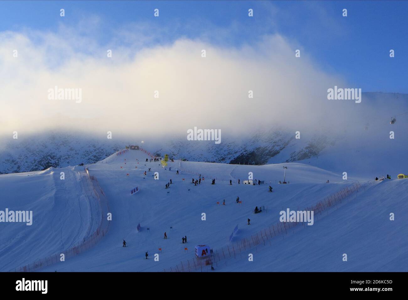 Solden, Österreich. Oktober 2020. SOELDEN, ÖSTERREICH. 18 2020. OKTOBER: 1. Herren-Riesenslalom im Rahmen des Alpinen Ski-Weltcups in Solden am 18. Oktober 2020; Startbereich der Piste (Foto: Pierre Teyssot/ESPA-Images) Credit: European Sports Photo Agency/Alamy Live News Stockfoto