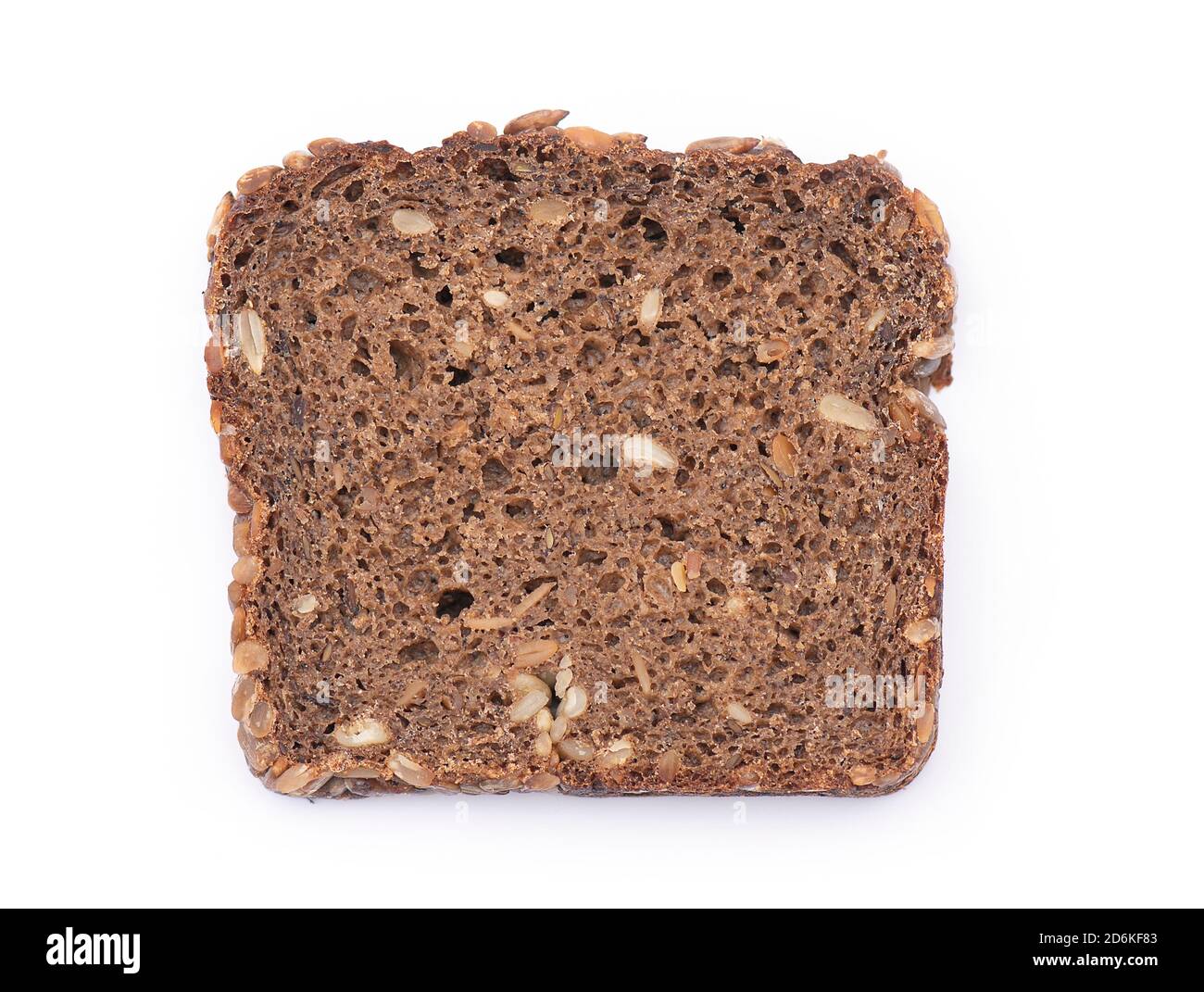 Schwarzkornbrot, Brotscheibe, isoliert auf Weiß Stockfoto