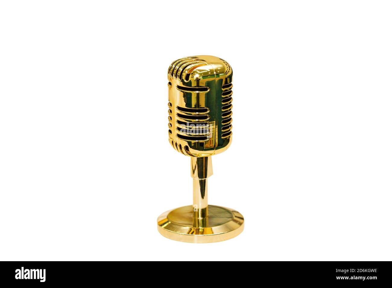 Kabelloses goldenes Mikrofon mit Ständer auf weißem Hintergrund für Lautsprecher Bei der Konferenz Stockfoto