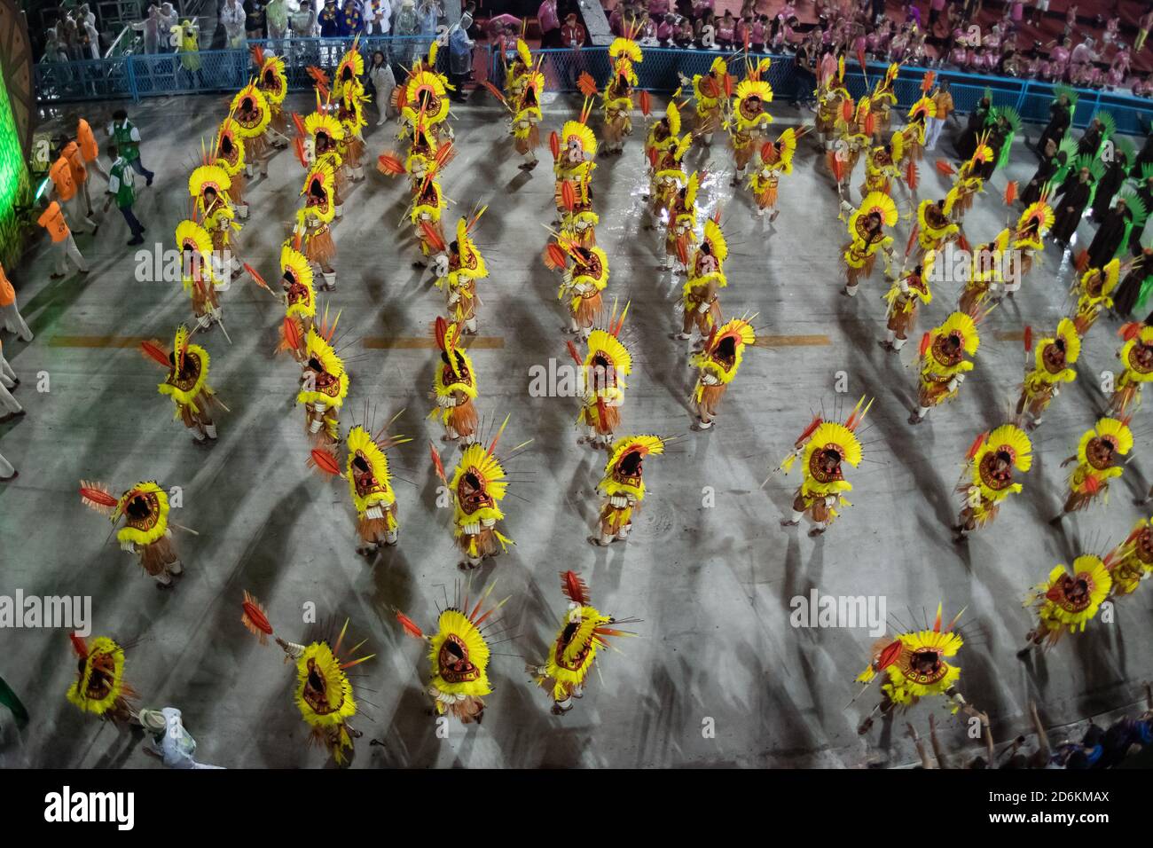 Academicos de Santa Cruz durante Desfile Escolas de Samba Carnaval RJ 2020 realizada no Sambodromo, no Rio de Janeiro, RJ, na noite de sábado (22) Stockfoto