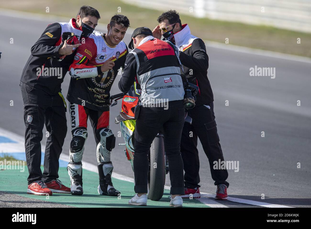 Estoril, Portugal., 18. Oktober 2020, Nr. 21 Michael Ruben Rinaldi ITA Ducati Panigale V4 R Team GOELEVEN Bester unabhängiger Fahrer während der 8. Runde Pirelli Estoril - Rennen, World Superbike - SBK - Credit: LM/Otto Moretti/Alamy Live News Stockfoto