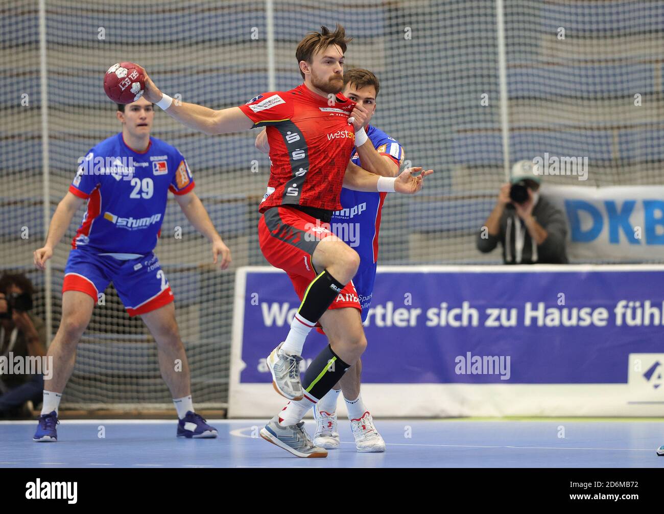 Eat, Deutschland. 19. Okt, 2020. firo: 18.10.2020, Handball, Liqui Moly Bundesliga, HBL, Saison 2020/2021 TUSEM Essen - HBW Balingen-Weilstetten Jonas ELLWANGER, TUSEM Quelle: dpa/Alamy Live News Stockfoto