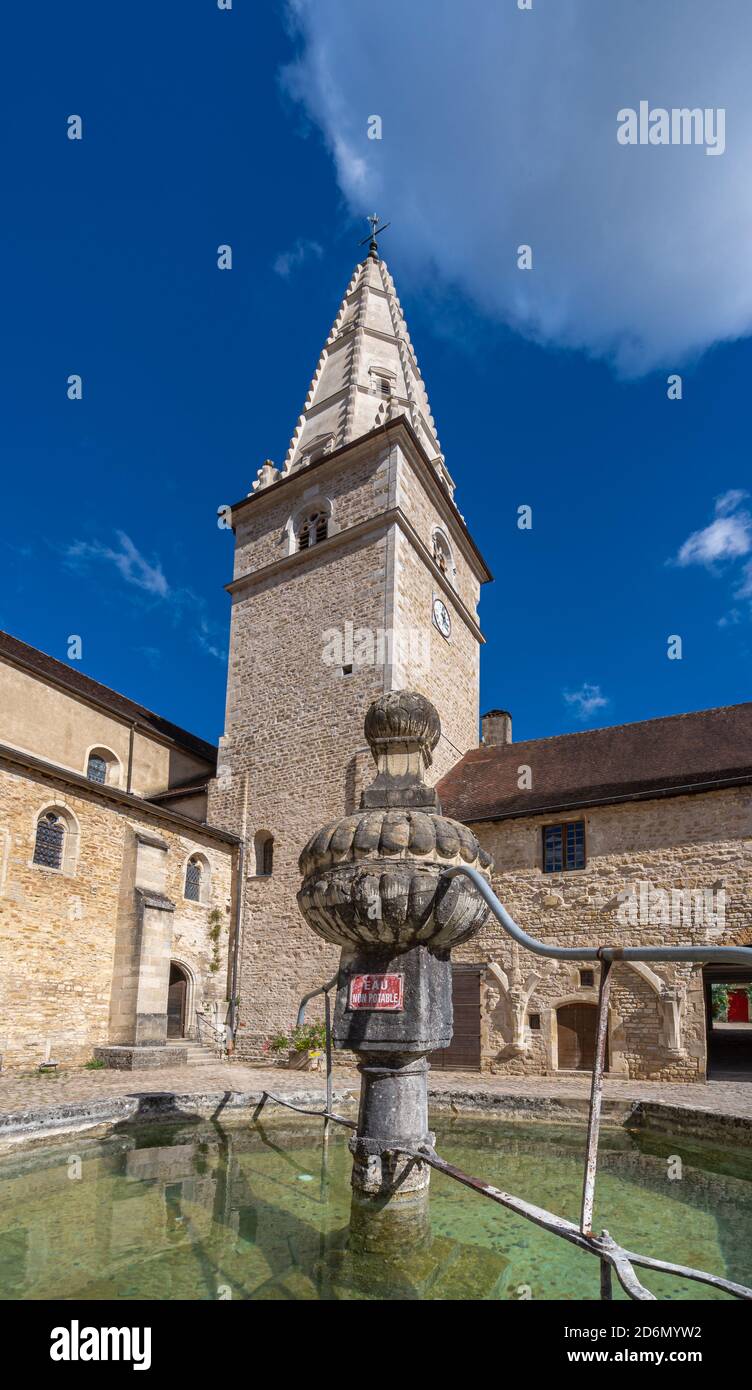 Baume-Les-Messieurs, Frankreich - 09 01 2020: Ansicht des Klosters Baume Stockfoto