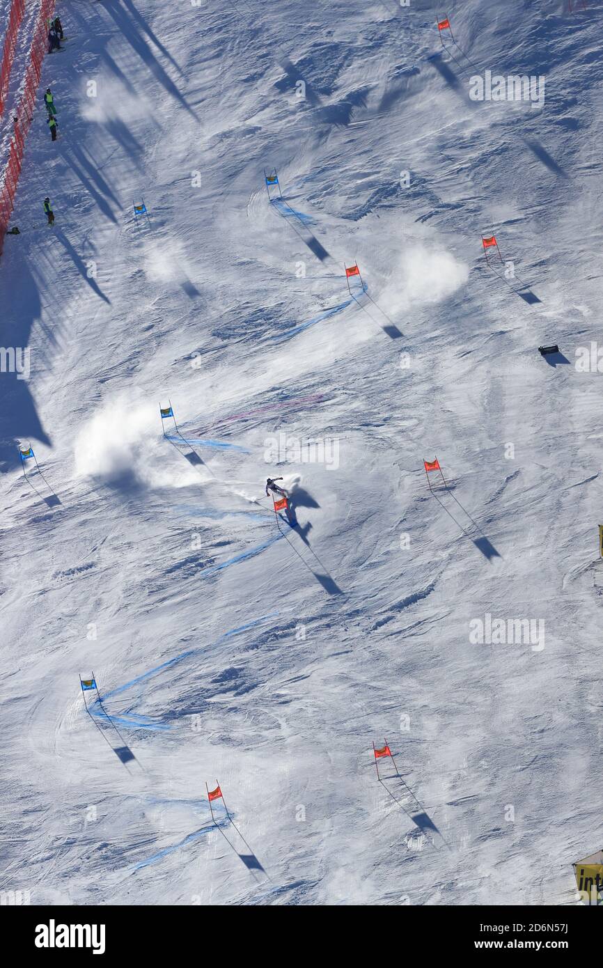 Solden, Österreich. Oktober 2020. SOELDEN, ÖSTERREICH. 18 2020. OKTOBER: 1. Herren-Riesenslalom im Rahmen des Alpinen Ski-Weltcups in Solden am 18. Oktober 2020; Lauf 2, Alexis Pinturault (FRA) in Aktion (Foto von Pierre Teyssot/ESPA-Images) Kredit: Europäische Sport Fotoagentur/Alamy Live News Stockfoto