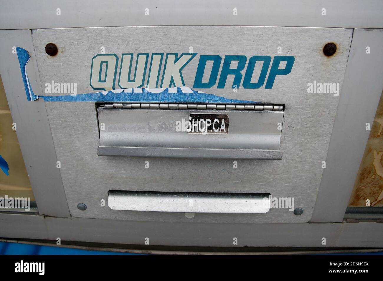 17. Oktober 2020 - der stillgelegt Blockbuster Videos 959 10th St W in Owen Sound Ontario (Georgian Bluffs) hat eine Petition von Andrew Stuart gestartet, um es in eine Heritage Site zu verwandeln. Stockfoto