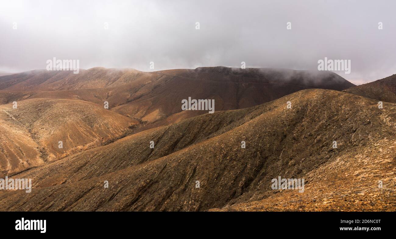 Berglandschaftsansicht vom Astronomischen Aussichtspunkt Sicasumbre (Mirador Astronomico De Sica Sumbre). Fuerteventura: Kanarische Inseln. Spanien. Stockfoto