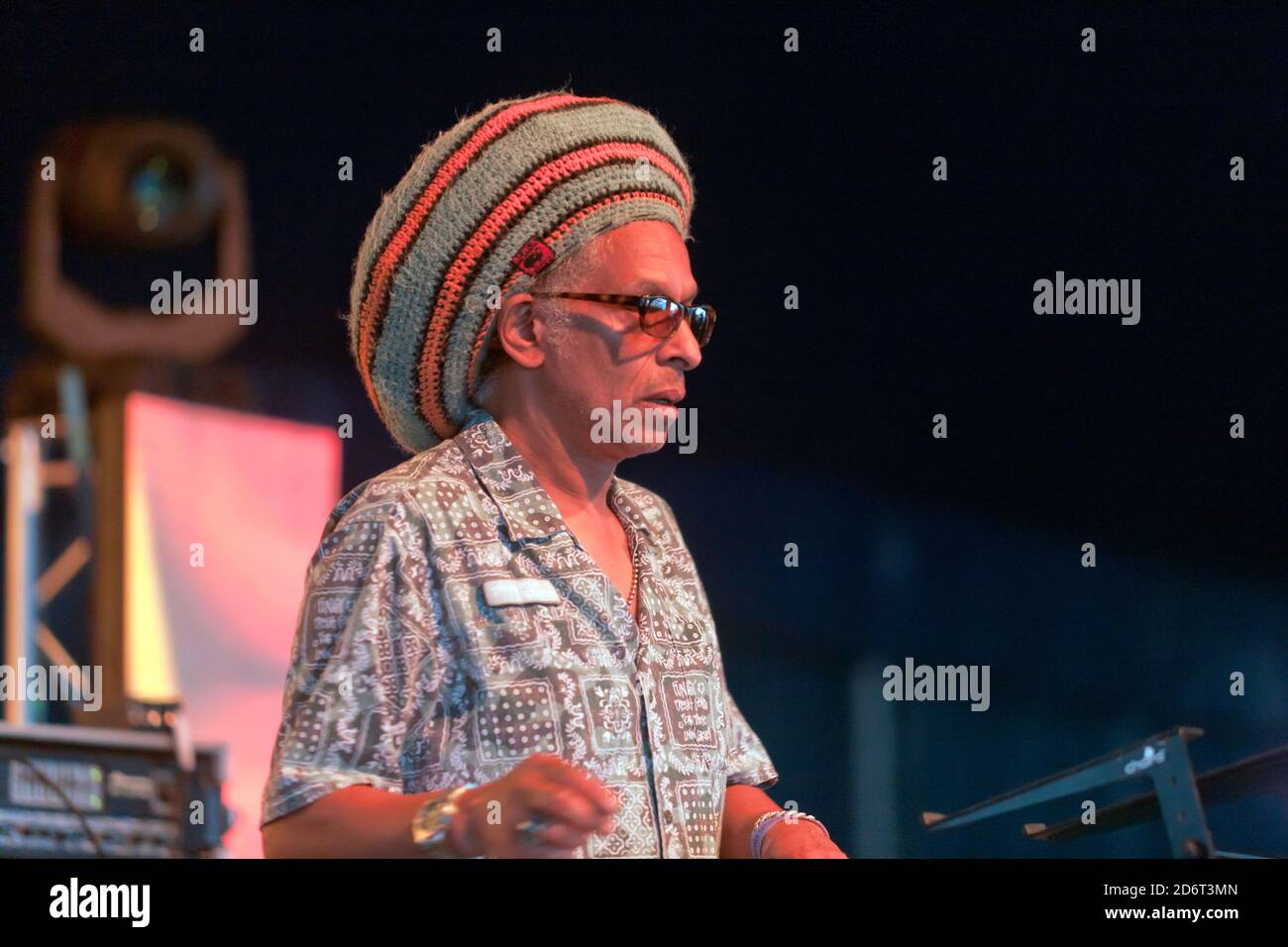 Don Letts’ Auftritt eines DJ-Sets, auf Bühne 3, während des OnBlackheath Music Festival 2016. Stockfoto