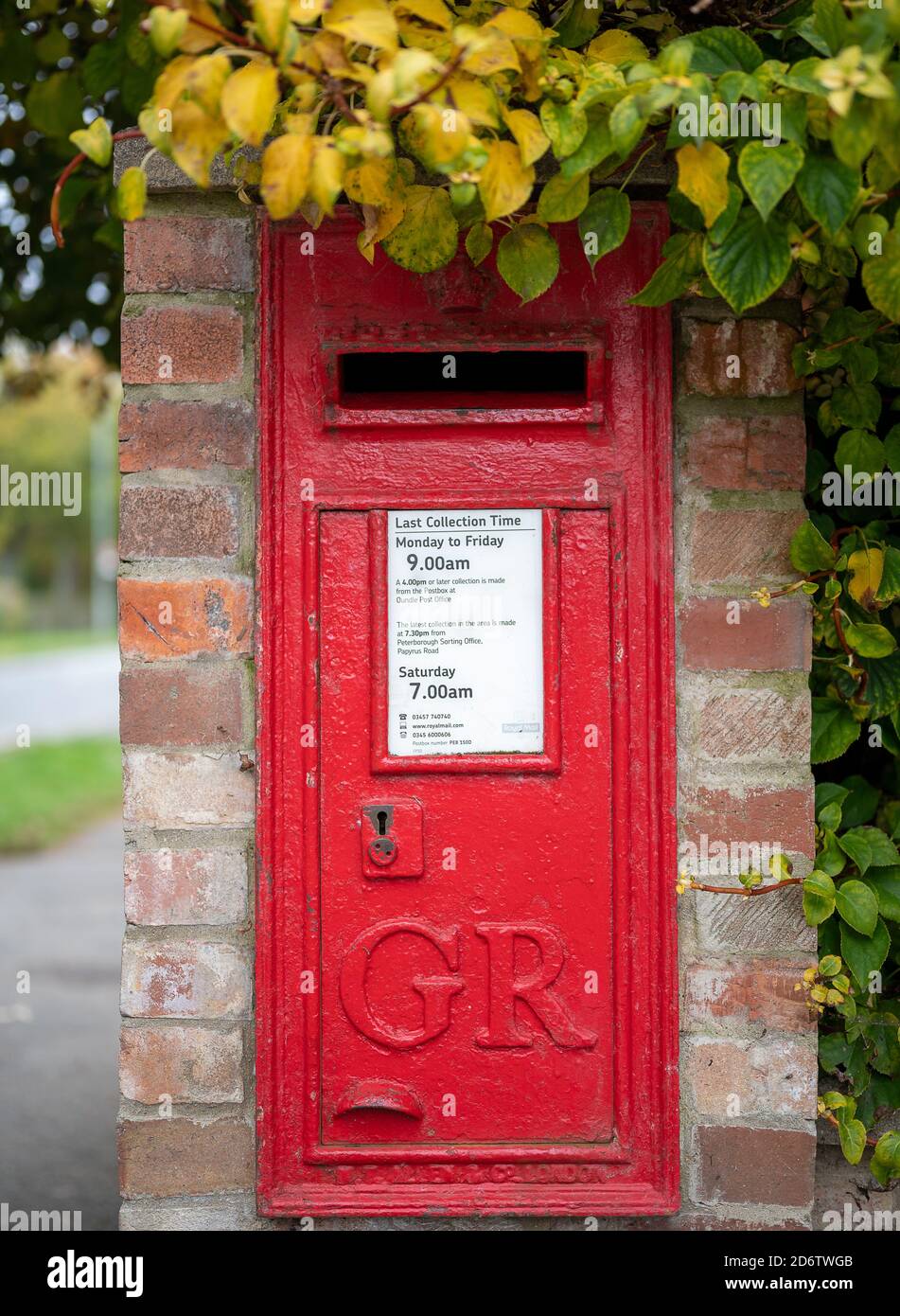 Alte Rote Britische Briefkasten Stockfoto