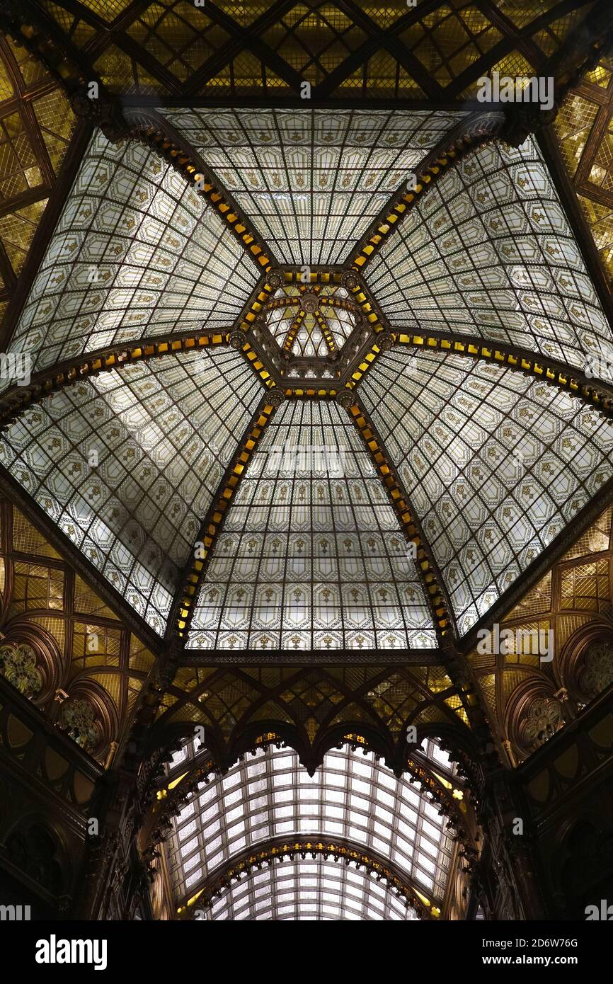 Interior, Brudern House - Paris Courtyard, Budapest, Ungarn, Brudern-haz - Parizsi udvar, Magyarország, Europa Stockfoto