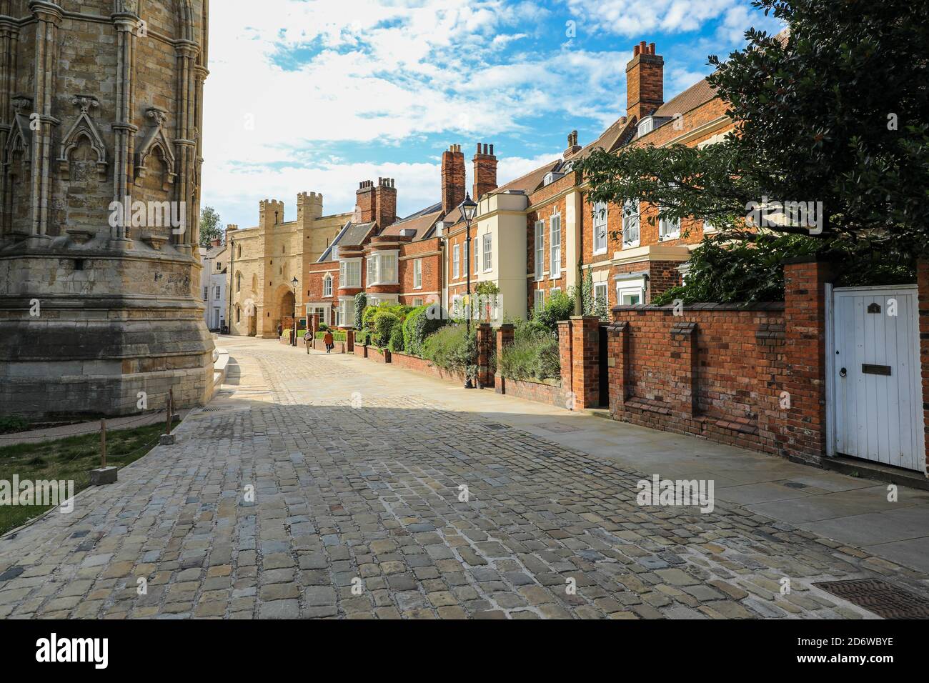 Excheckr Gate und Minster Yard in der Stadt Lincoln, Lincolnshire, England, Großbritannien Stockfoto