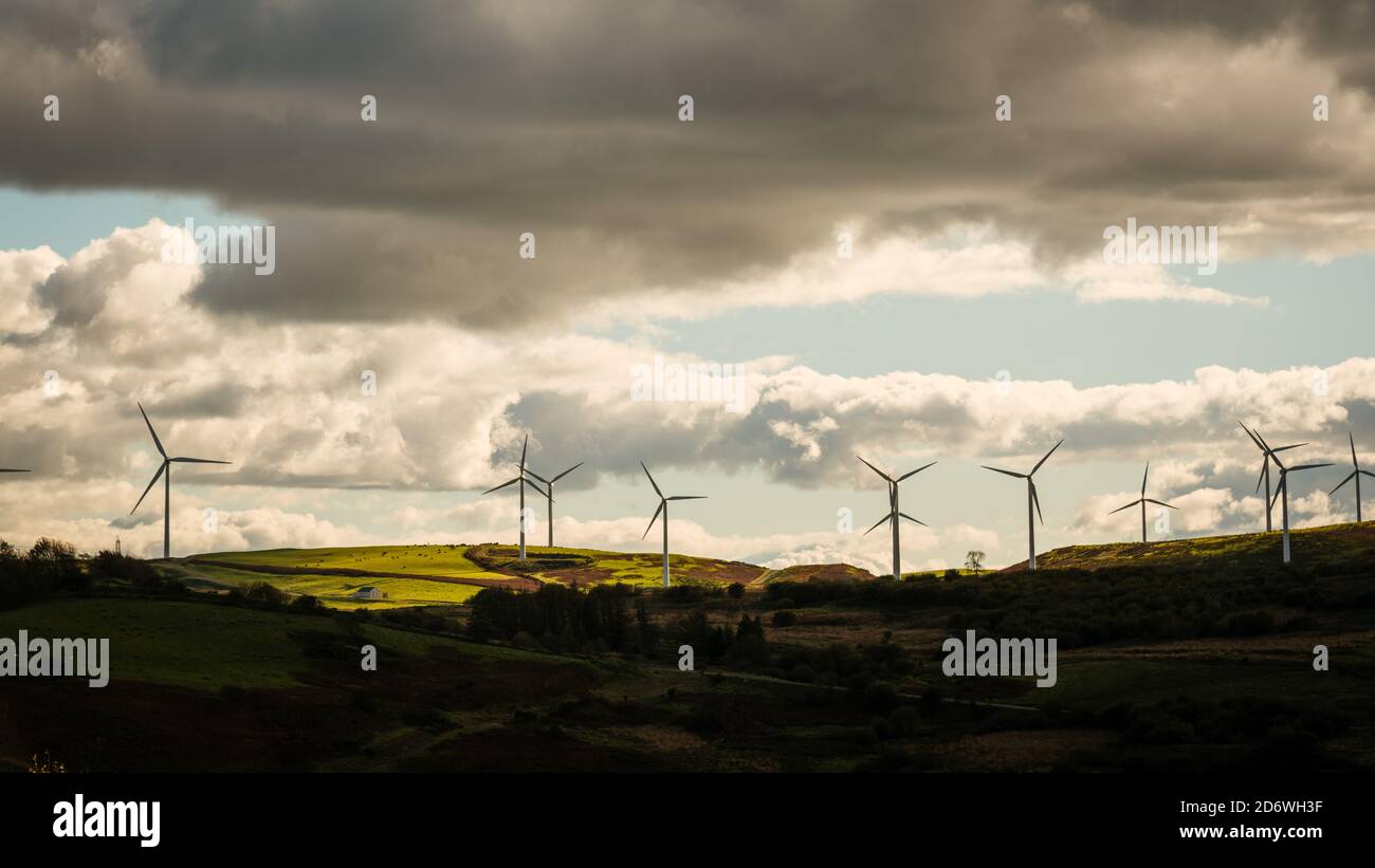 Windpark in Rhondda Cynon Taff, Wales Stockfoto