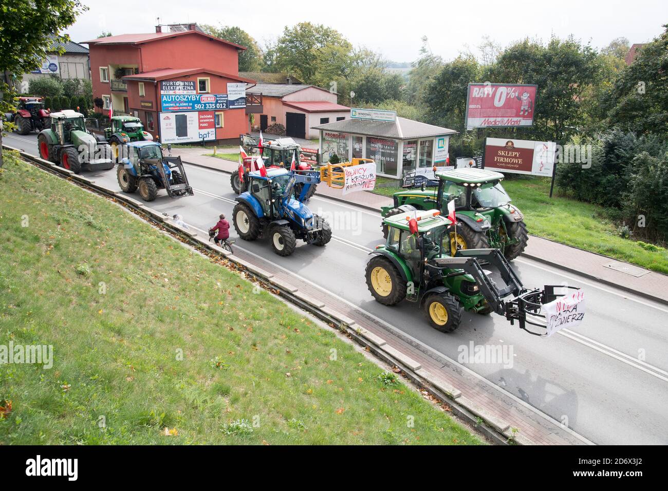 Polnische Bauern protestieren gegen die Gesetze, die Pelzfarmen, religiöse Schlachtung für den Export und die Verwendung von Tieren für Enterta verbieten würden Stockfoto