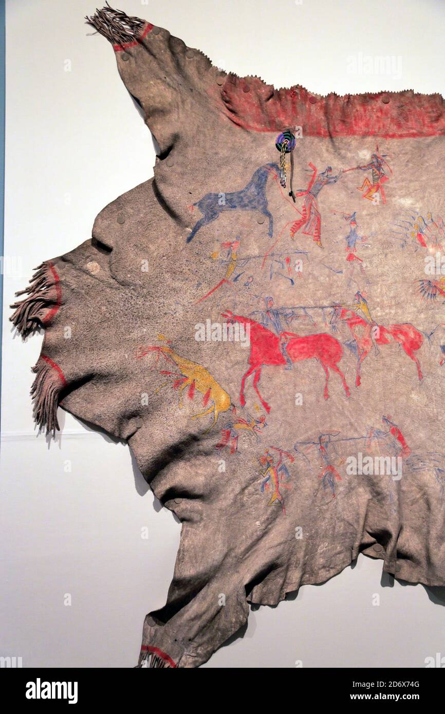 Brulé Lakota Tribal Chief Spotted Tail's Robe mit Hand bemalt Zehn Kampfszenen.National Museum of the American Indian.New York City.New York, USA Stockfoto