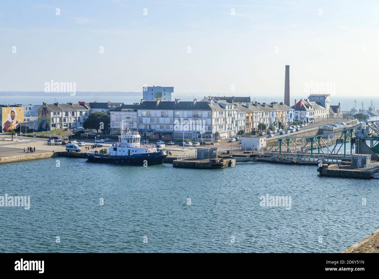 Frankreich, Loire Atlantique, Saint Nazaire, Bassin de Saint Nazaire und Südeingang Liftbrücke des Saint Nazaire Hafen // Frankreich, Loire-Atlantique Stockfoto