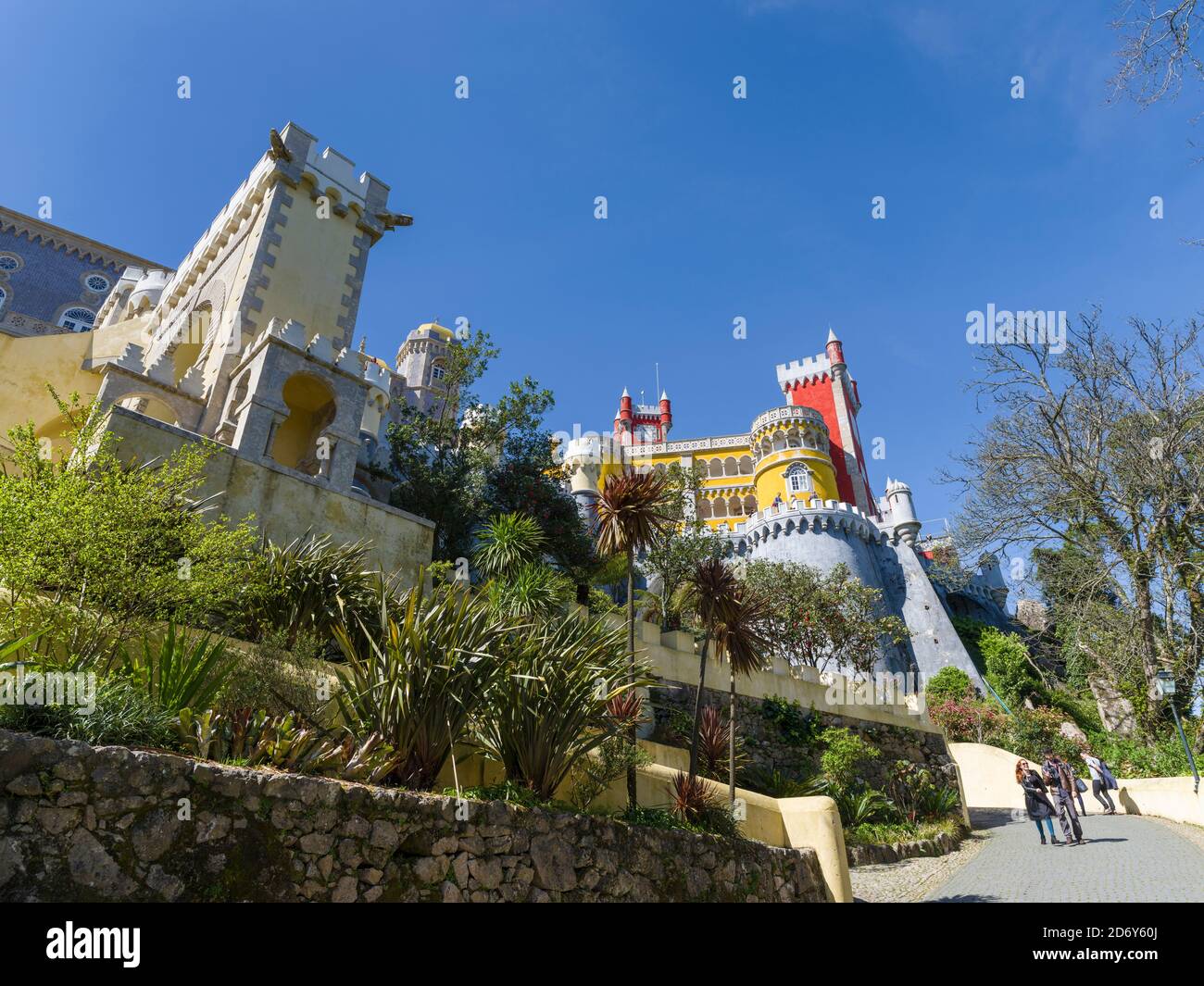 Palacio Nacional da Pena, der Nationalpalast Pena, in Sintra in der Nähe von Lissabon, Teil des UNESCO-Weltkulturerbes. Europa, Südeuropa, Portugal Stockfoto