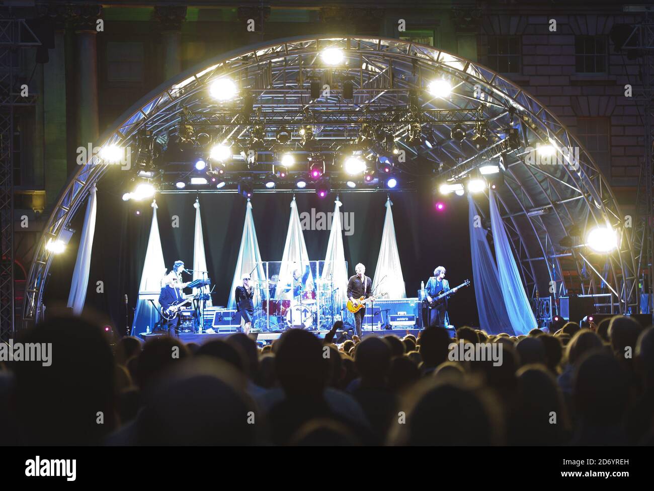 Blondie treten im Somerset House im Zentrum von London auf, als Teil der Sommer-Konzertreihe. Stockfoto