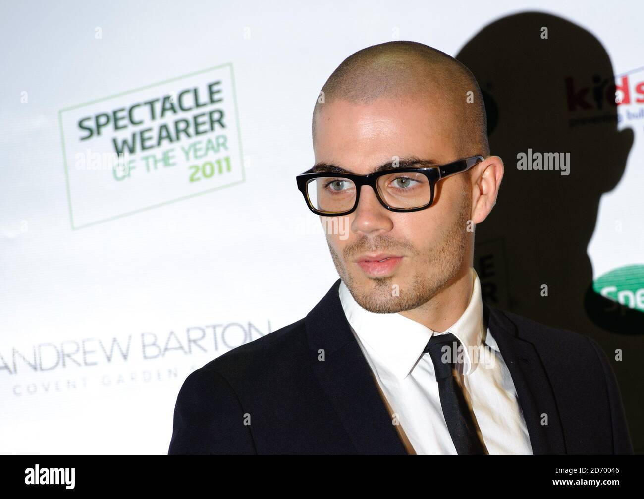 Max George besucht das Specsavers-Spektakel Träger des Jahres Grand Finale, im Battersea Power Station in Süd-London. Stockfoto