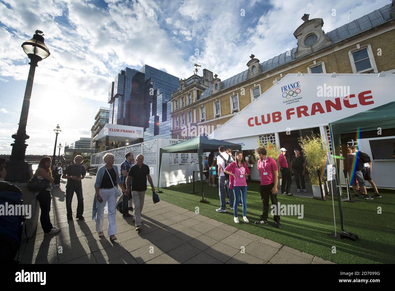 Gesamtansicht des 'Club France', des französischen Hospitality House für die Olympischen Spiele 2012, am Old Billingsgate Market im Zentrum von London. Stockfoto