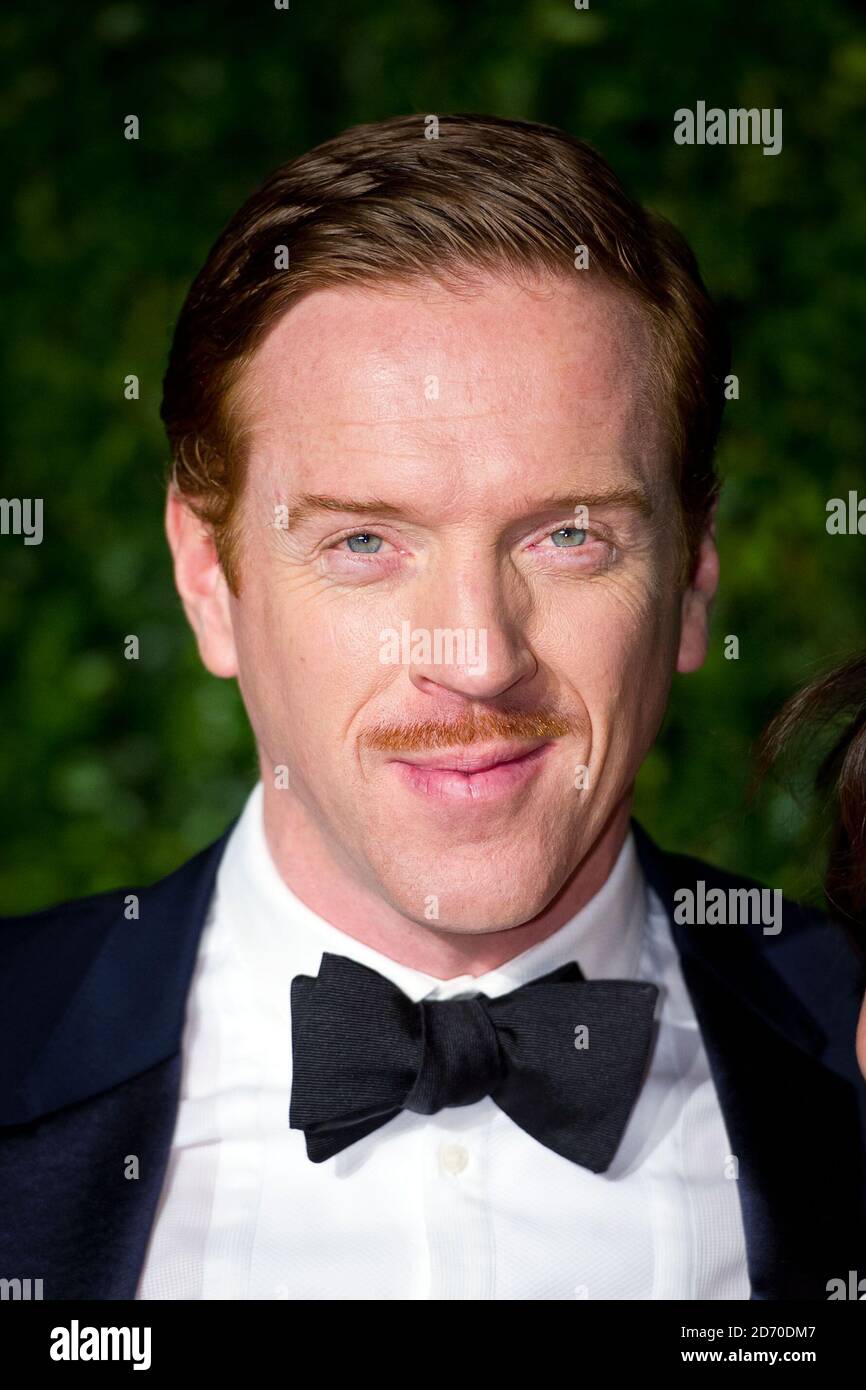 Damian Lewis nimmt an den 58. London Evening Standard Theatre Awards in Zusammenarbeit mit Burberry im Savoy Hotel in London Teil. Stockfoto