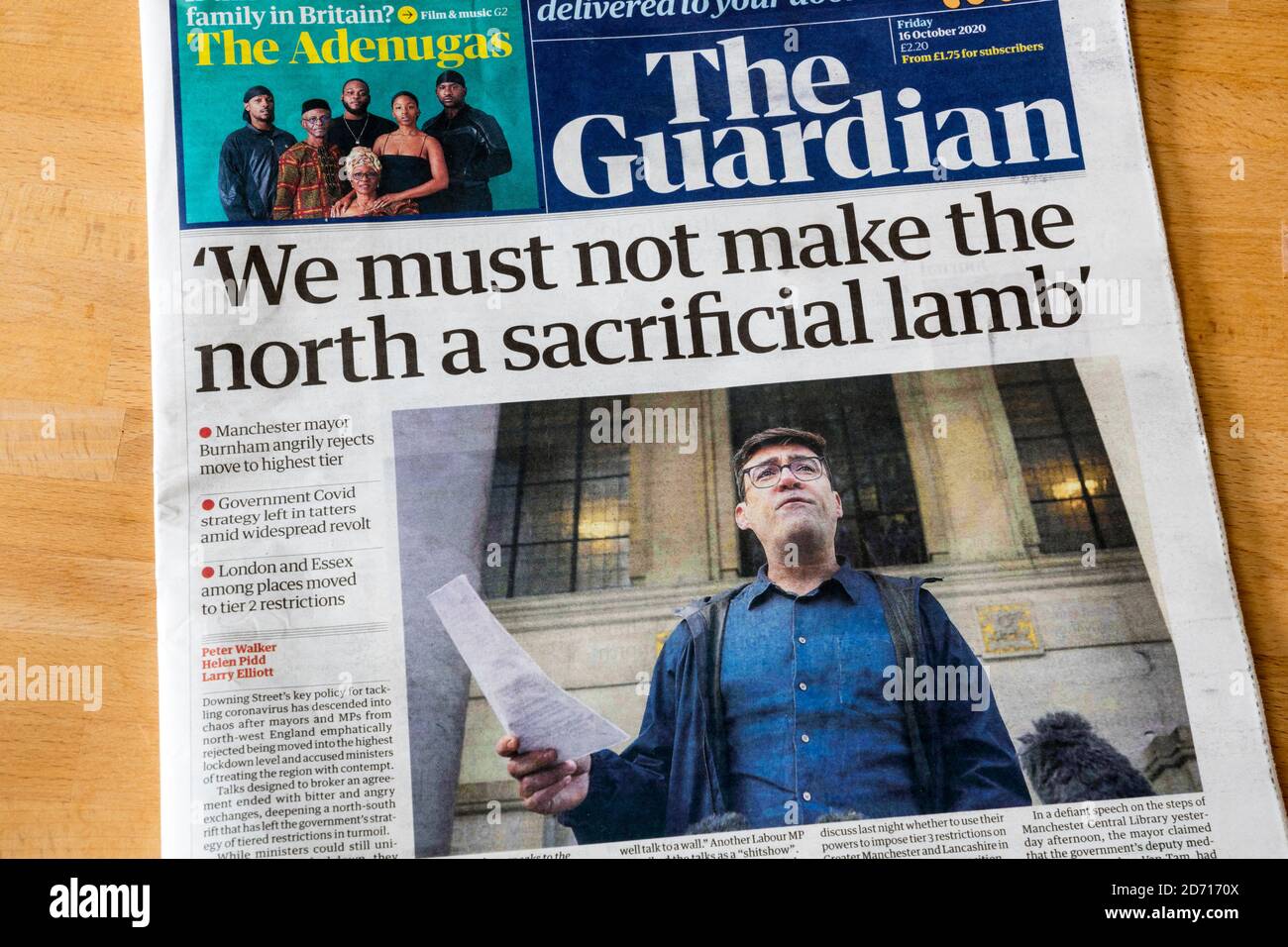 Guardian zitiert Andy Burnham "Wir dürfen den Norden nicht zu einem Opferlamm machen" und verweist auf Regierungsdrohungen, Manchester in die Stufe 3-Sperre zu zwingen. Stockfoto