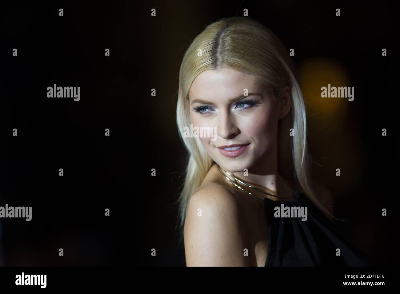 Lena Gercke bei der Weltpremiere von Exodus Gods and Kings im Leicester Square, London. Stockfoto