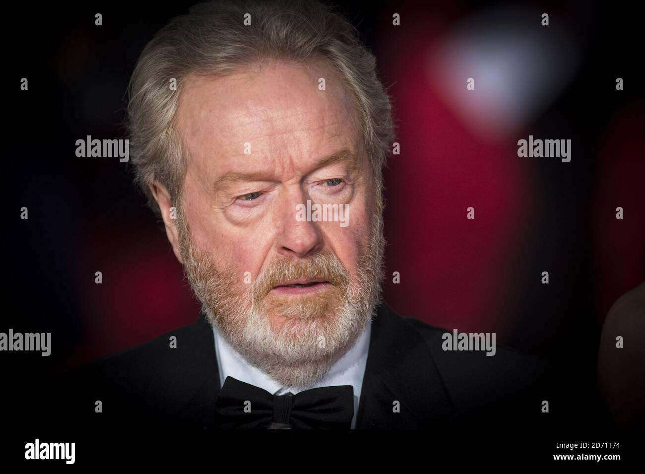 Ridley Scott nimmt an den EE British Academy Film Awards im Royal Opera House, Bow Street, London Teil Stockfoto