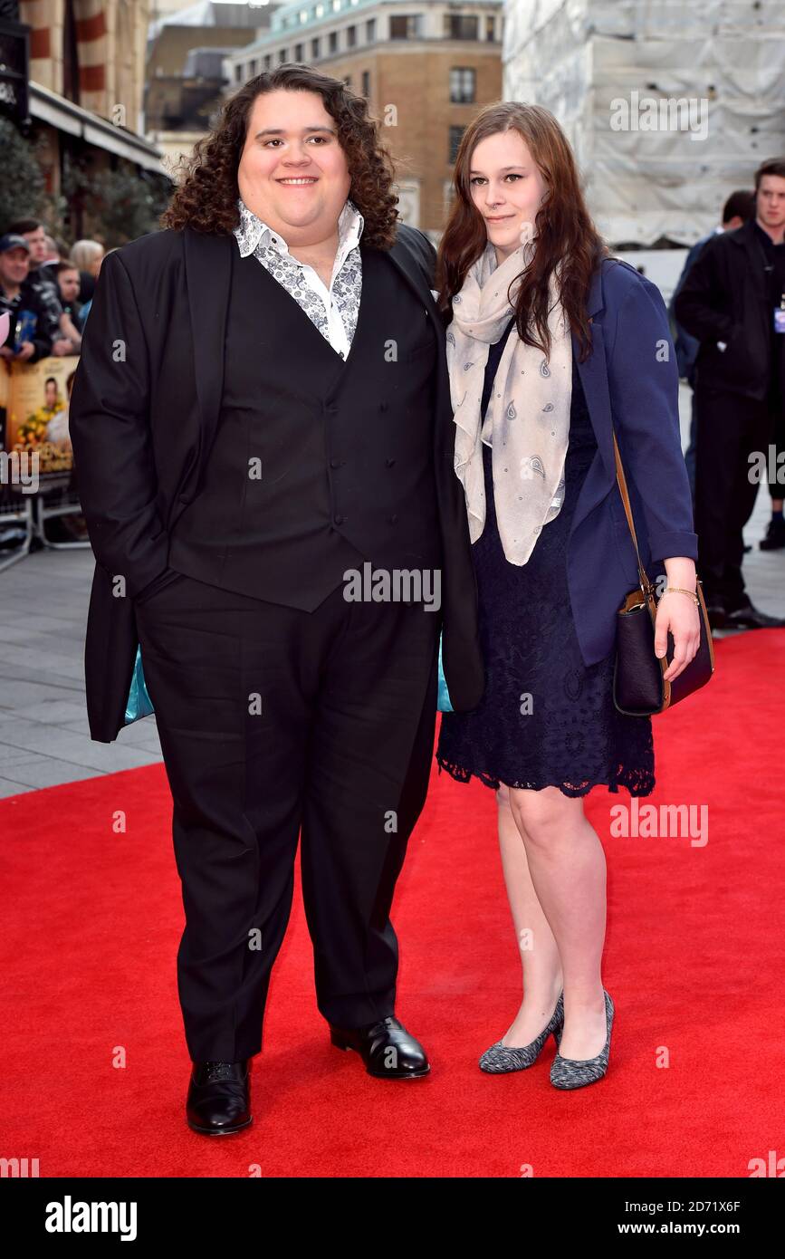 Jonathan Antoine und Michelle Nick Obank bei der Weltpremiere von Florence Foster Jenkins, Odeon, Leicester Square, London. Stockfoto