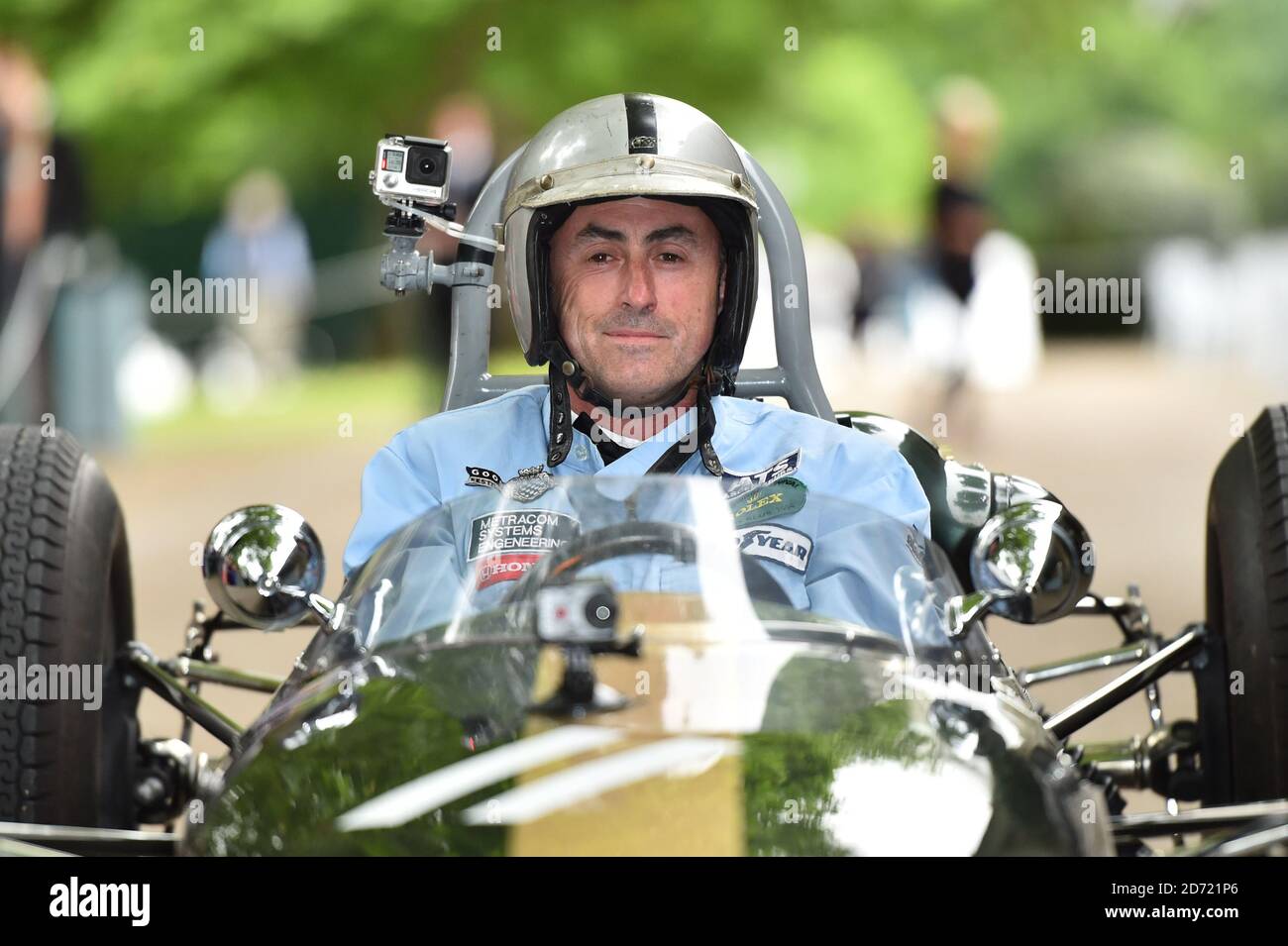 David Brabham sitzt im Brabham BT11/19 Formel-1-Auto während des Grand Prix Balls zu Ehren des Prince's Trust im Hurlingham Club im Westen Londons Stockfoto