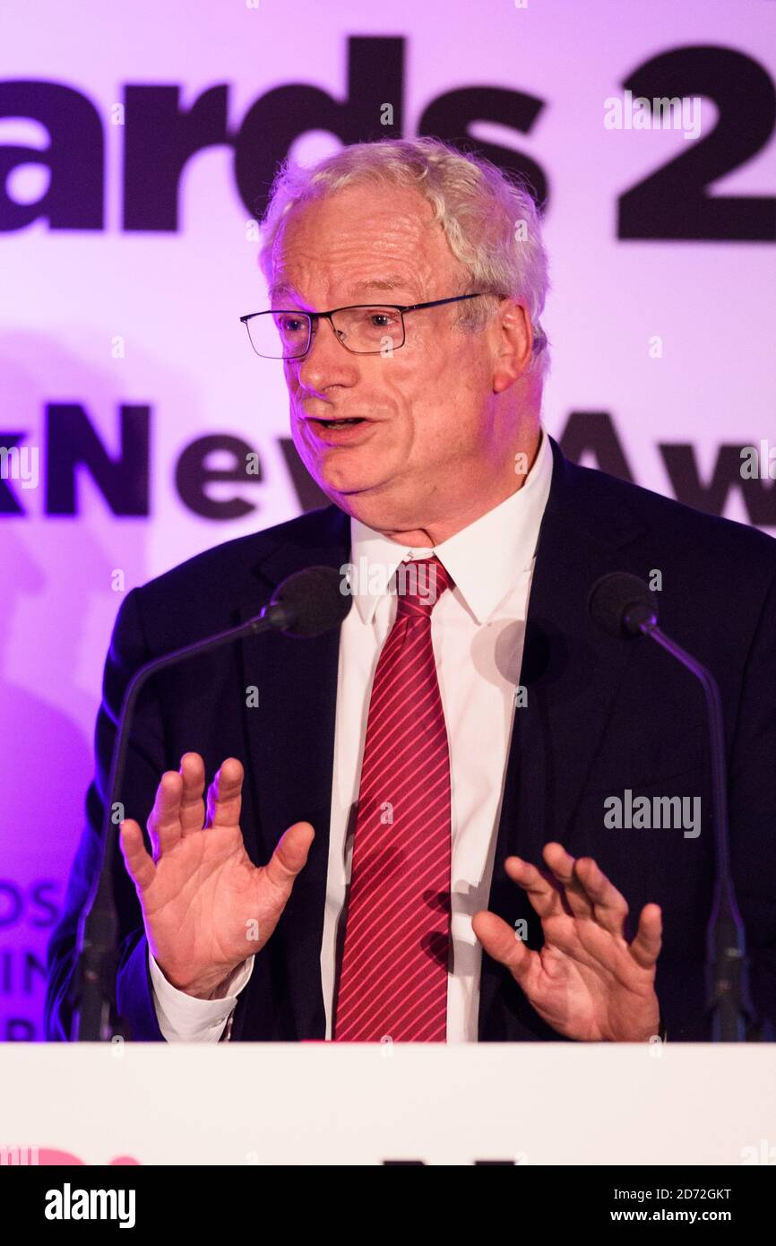 Lifetime Award Gewinner Chris Smith, Baron Smith von Finsbury, abgebildet bei den Pink News Awards, in der One Street, London. Bilddatum: Mittwoch, 18. Oktober 2017. Bildnachweis sollte lauten: Matt Crossick/ EMPICS Entertainment. Stockfoto