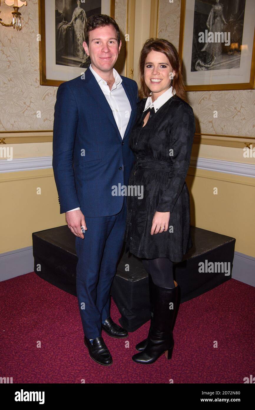 Prinzessin Eugenie und Jack Brooksbank nehmen an der ersten Nacht der jährlichen Konzertreihe des Teenage Cancer Trust in der Royal Albert Hall in London Teil. Bilddatum: Montag, 19. März 2018. Bildnachweis sollte lauten: Matt Crossick/ EMPICS Entertainment. Stockfoto