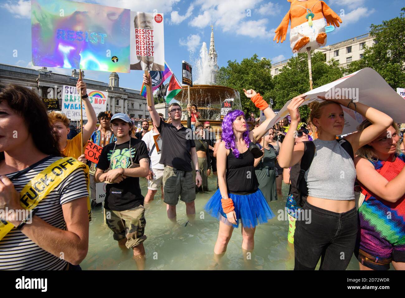 "Top Trump"-Demonstranten am Trafalgar Square, London, im Rahmen der Proteste gegen den Besuch von US-Präsident Donald Trump in Großbritannien. Bilddatum: Freitag, 13. Juli 2018. Bildnachweis sollte lauten: Matt Crossick/ EMPICS Entertainment. Stockfoto