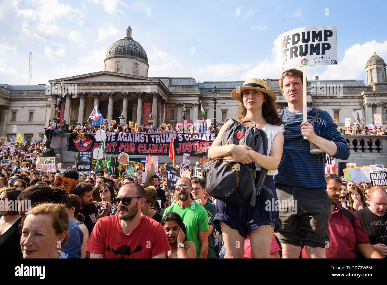 "Top Trump"-Demonstranten am Trafalgar Square, London, im Rahmen der Proteste gegen den Besuch von US-Präsident Donald Trump in Großbritannien. Bilddatum: Freitag, 13. Juli 2018. Bildnachweis sollte lauten: Matt Crossick/ EMPICS Entertainment. Stockfoto