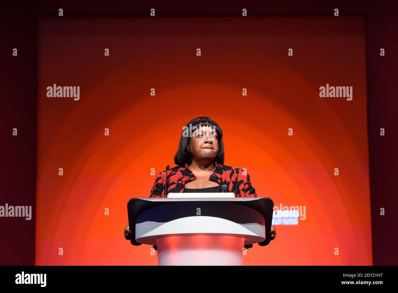 Schatten-Innenministerin Diane Abbott spricht während der Jahreskonferenz der Labour Party im Arena and Convention Center (ACC) in Liverpool. Bilddatum: Dienstag, 25. September 2018. Bildnachweis sollte lauten: Matt Crossick/ EMPICS Entertainment. Stockfoto