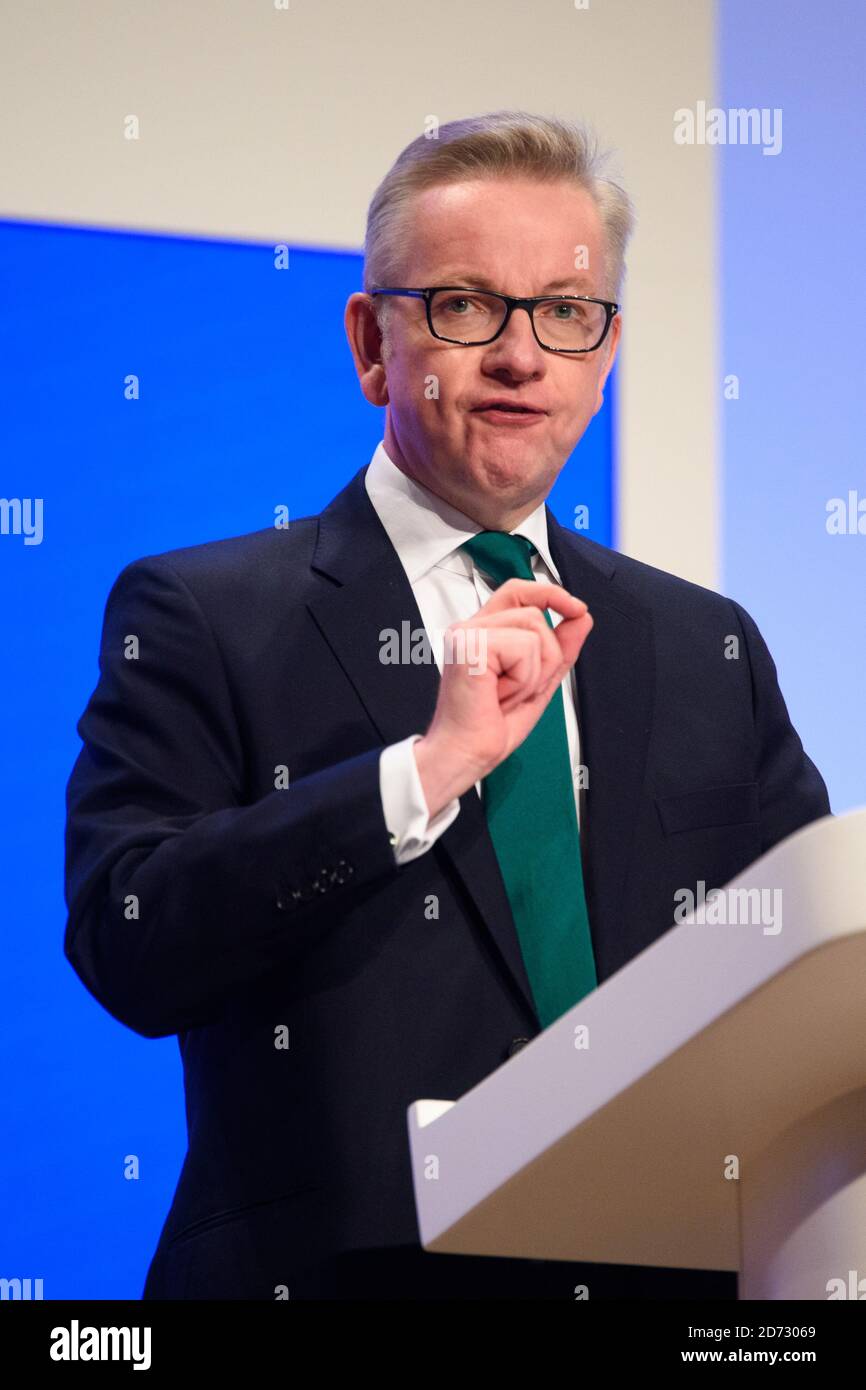 Michael Gove, Staatssekretär für Umwelt, Ernährung und Angelegenheiten des ländlichen Raums, spricht während der Jahreskonferenz der Konservativen Partei im International Convention Centre in Birmingham. Bilddatum: Montag, 1. Oktober 2018. Bildnachweis sollte lauten: Matt Crossick/ EMPICS. Stockfoto