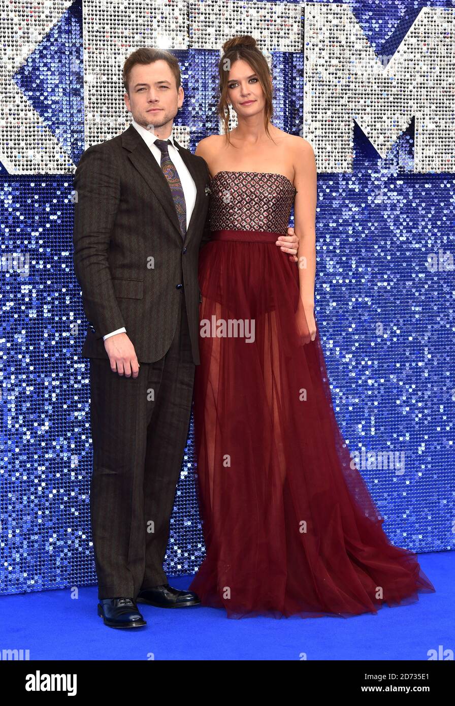 Taron Egerton (links) und Emily Thomas bei der Rocketman UK Premiere im Odeon Luxe, Leicester Square, London. Stockfoto