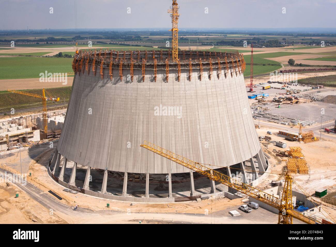 Baustelle des neuen Braunkohlekraftwerks Neurath bei Grevenbroich, Boa 2/3, Bau des zweiten Kühlturms, Nordrhein-Westp Stockfoto