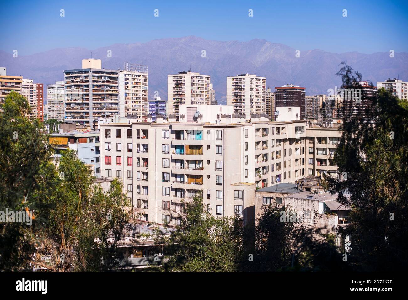 Blick auf die Innenstadt von Santiago vom Cerro Santa Lucia (Santa Lucia Park), Santiago, Provinz Santiago, Chile Stockfoto