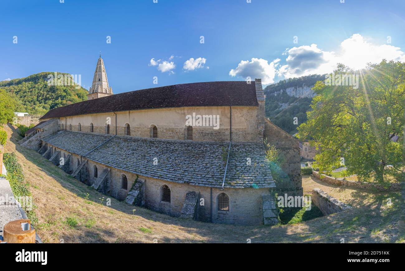 Baume-Les-Messieurs, Frankreich - 09 01 2020: Ansicht des Klosters Baume Stockfoto