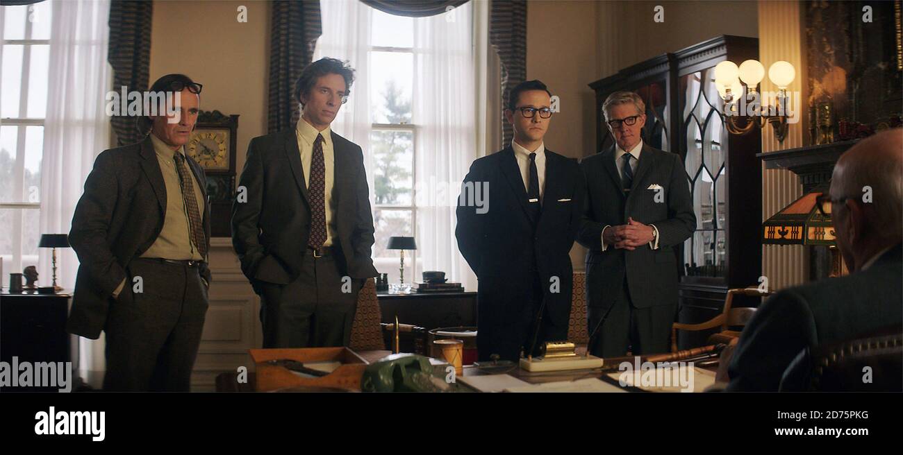 DER PROZESS DER CHICAGO 7, von links Mark Rylance als William Kunstler