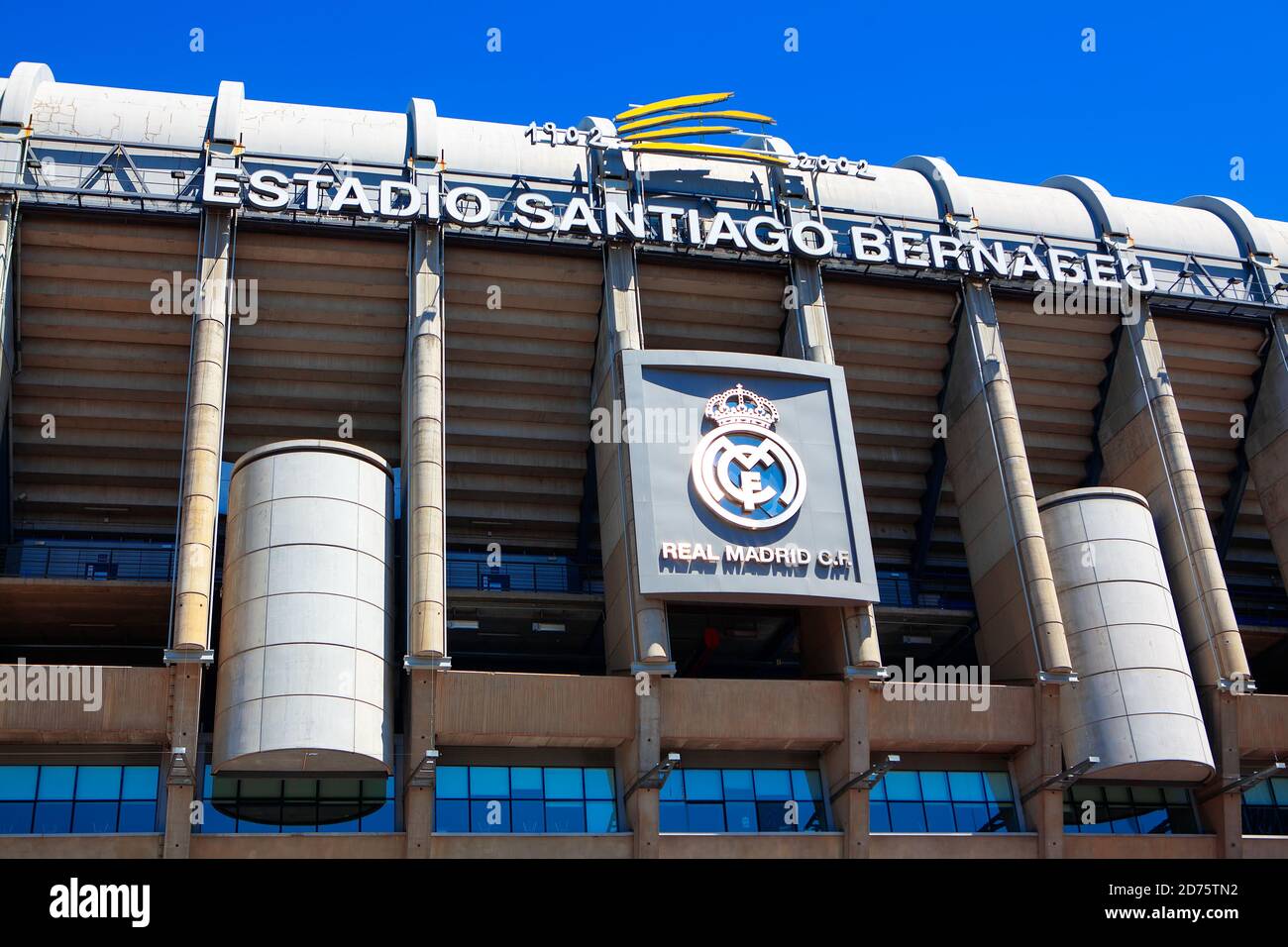 Santiago Bernabeu Stadion Der Beruhmten Fussballmannschaft Real Madrid Stockfotografie Alamy