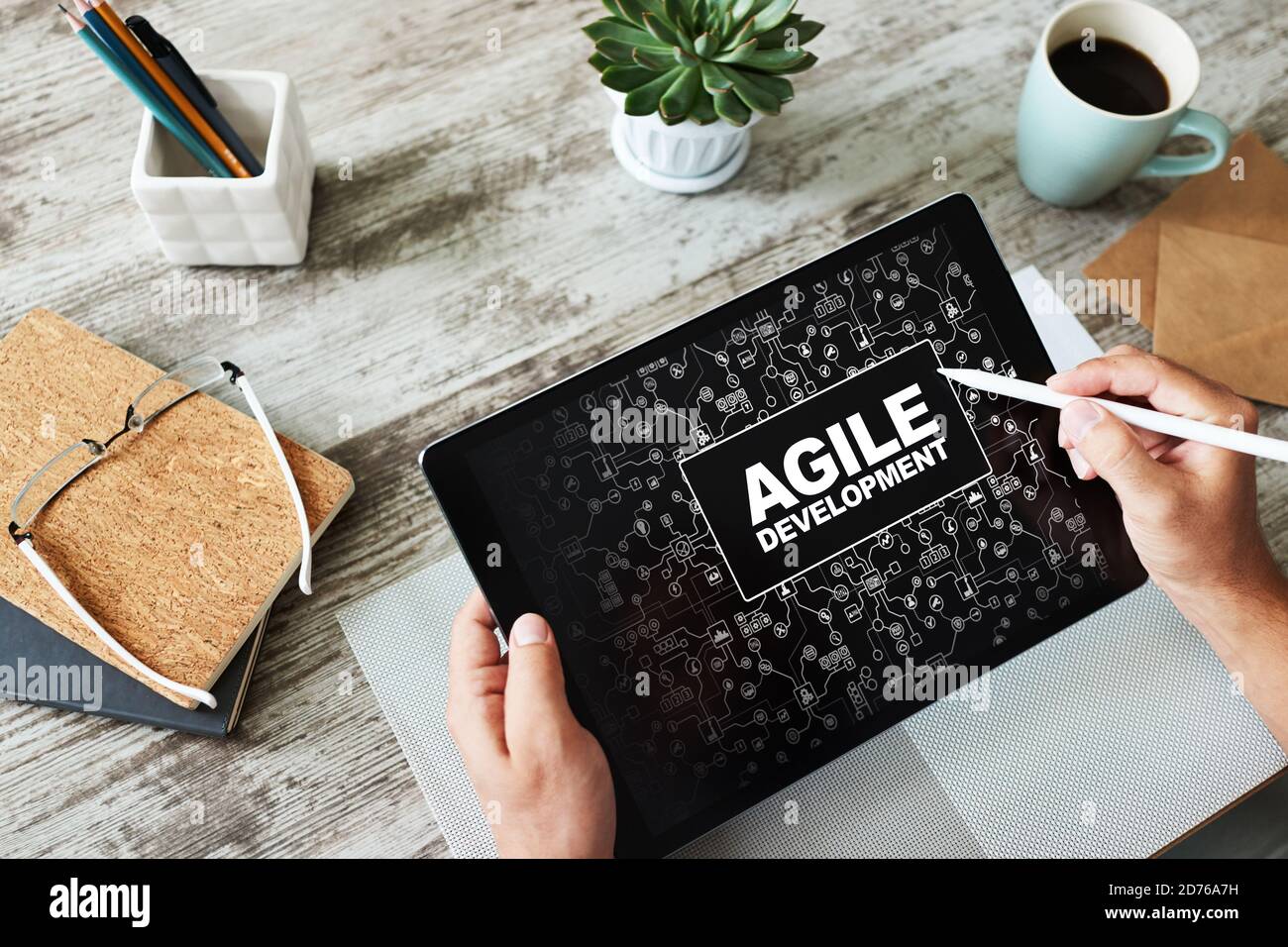 Agile Entwicklung Konzept auf dem Bildschirm des Geräts Stockfoto