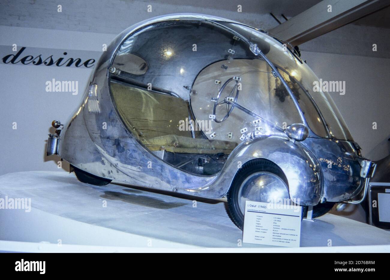Musée de l'Auto Mulhouse : L'Oeuf Elektroauto von Paul ARZENS (1942) Stockfoto
