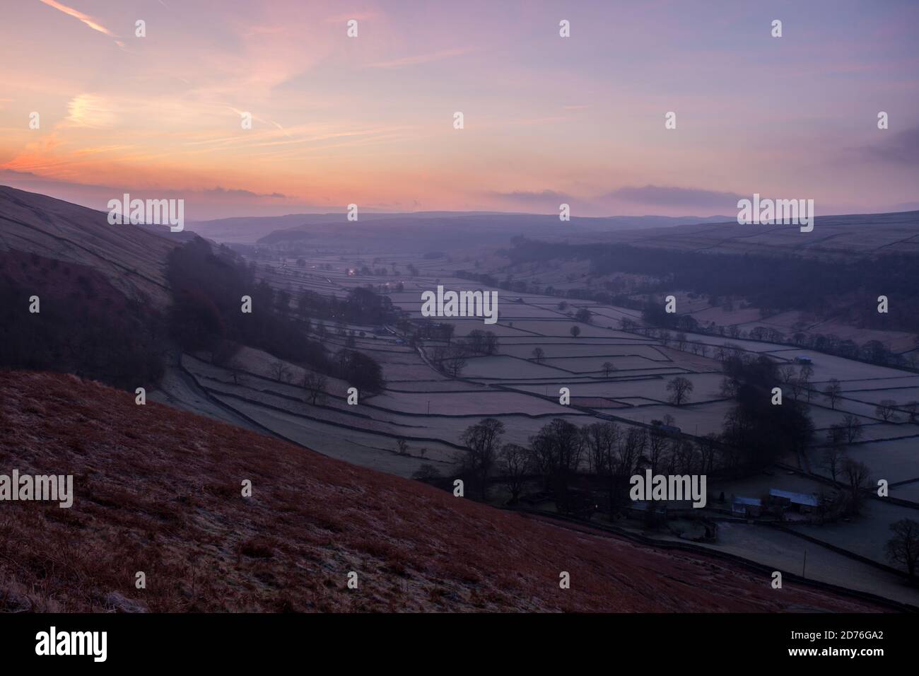 Sonnenaufgang über Upper Wharfedale im Yorkshire Dales National Park Stockfoto