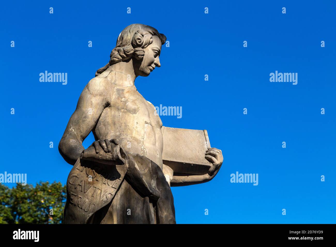 Eine Skulptur im Sächsischen Garten (Ogrod Saski), dem ältesten Park in Warschau, Polen Stockfoto