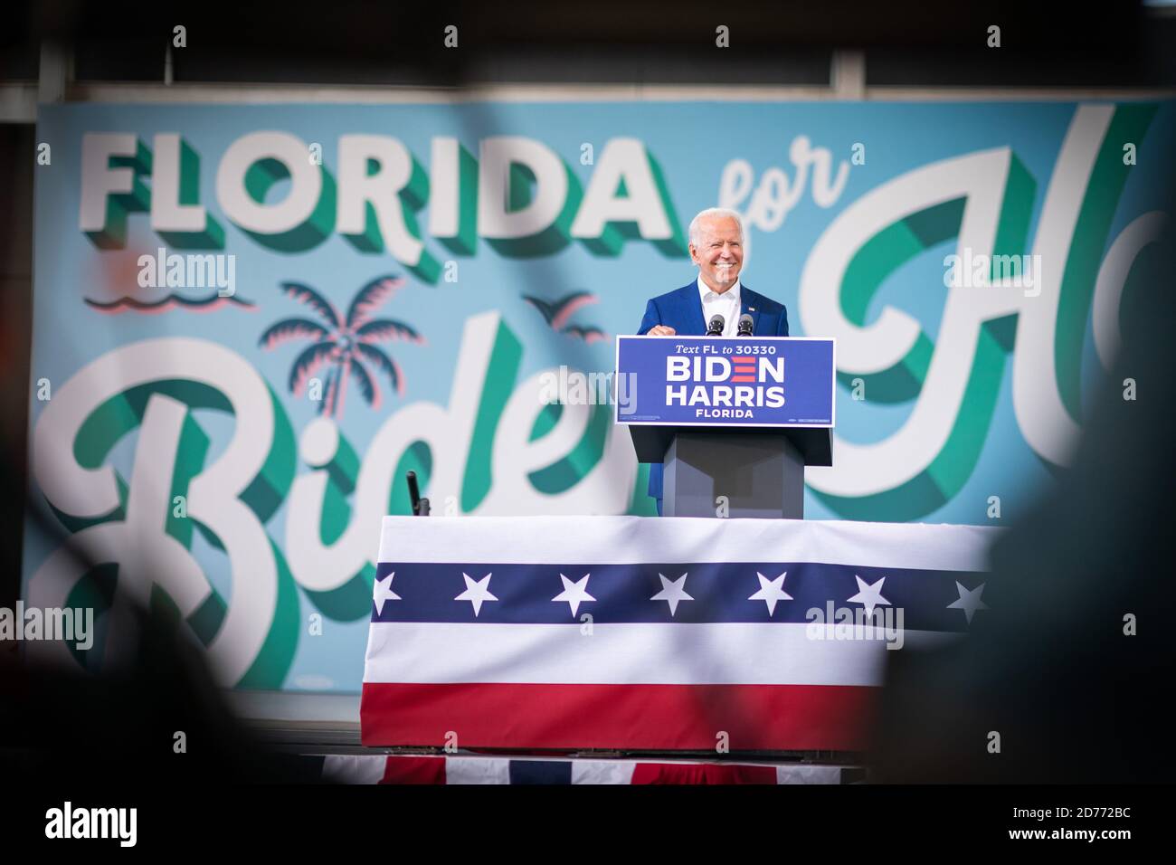 MIRAMAR, FL, USA - 13. Oktober 2020 - US-Präsidentschaftskandidat Joe Biden bei der Drive-in GOTV Rallye im Miramar Regional Park - Miramar, Florida, USA - Stockfoto