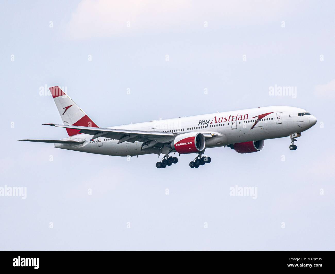 Die myAustrian B777 landet auf dem Flughafen Wien Stockfoto
