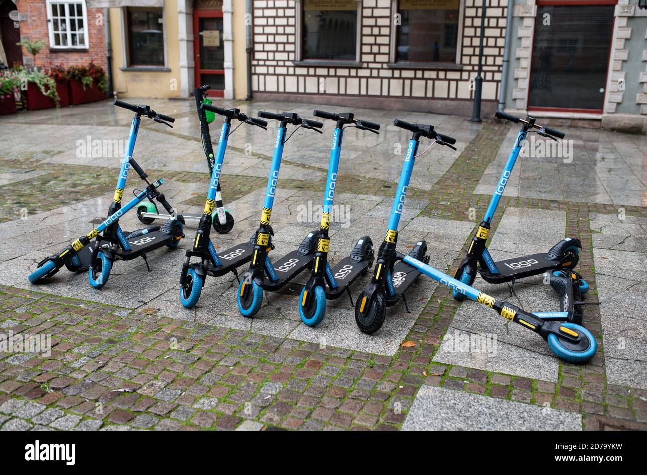 Danzig, Polen. Oktober 2020. Elektroroller auf der Dluga Straße in der Hauptstadt Danzig gesehen. Kredit: SOPA Images Limited/Alamy Live Nachrichten Stockfoto